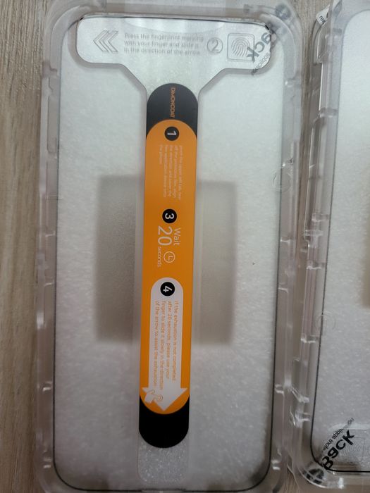 Захисне скло Spigen iPhone 16 Pro Max