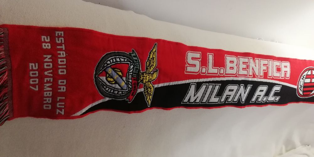 Cachecol Benfica-Milao