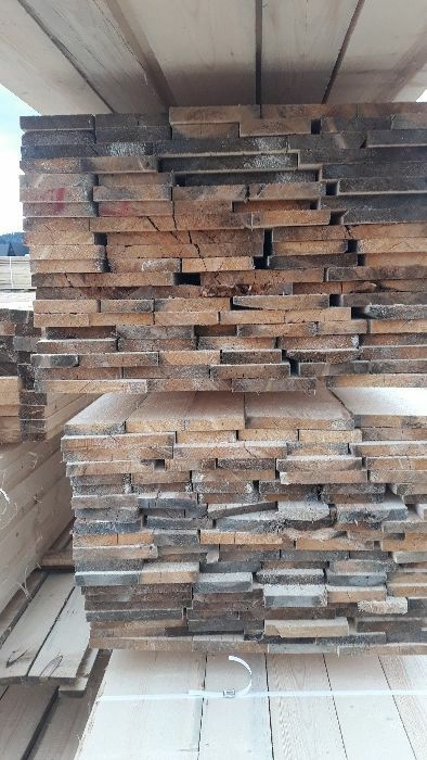 Więźba dachowa Deski szalunkowe łaty podbitka stemple