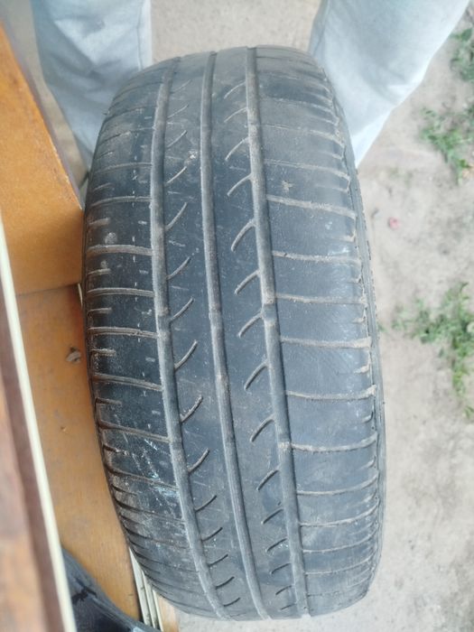 Продам шини 185/60/15