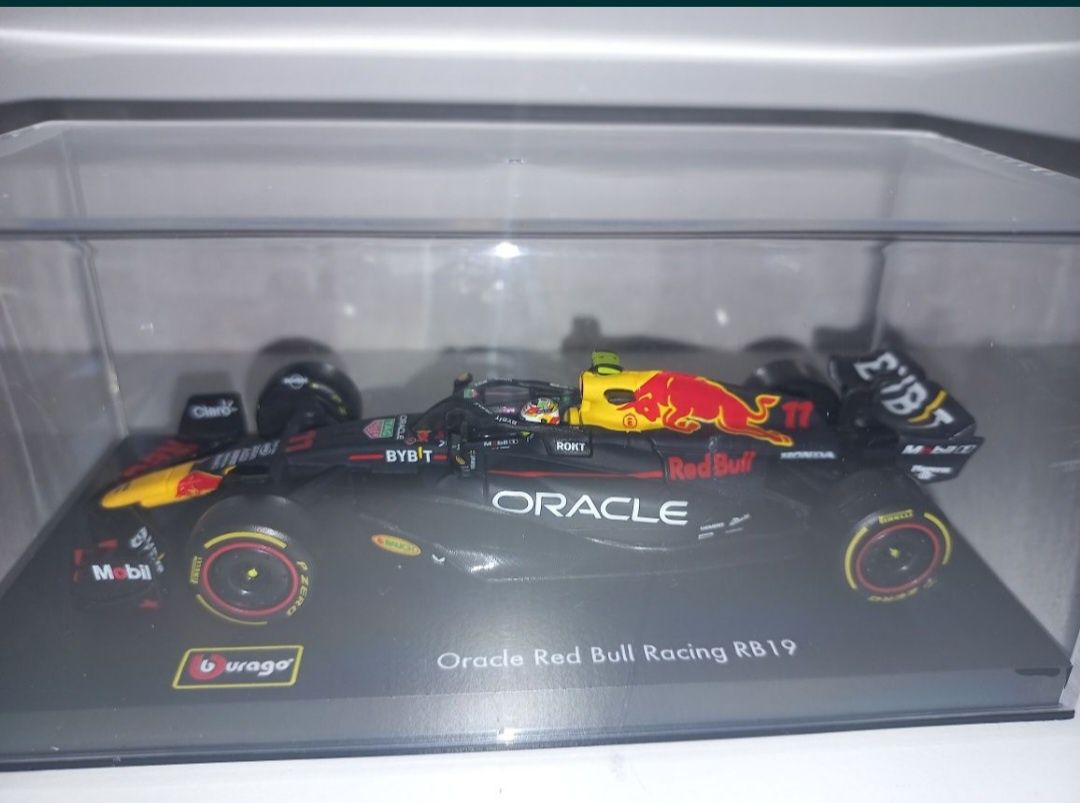 Bburago bolid F1,Oracle Red Bull Racing RB19 sezon 2023, Sergio Perez