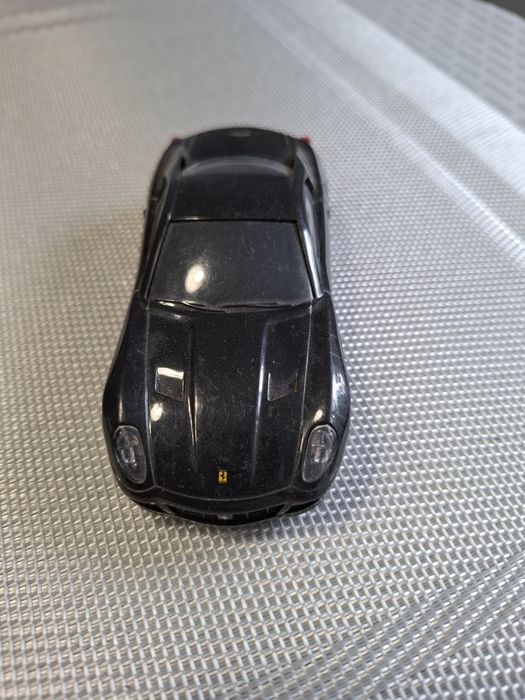 Model samochodu skala 1:43