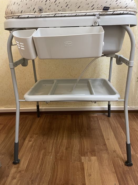 пеленальний столик із ванночкою Chicco Cuddle & Bubble