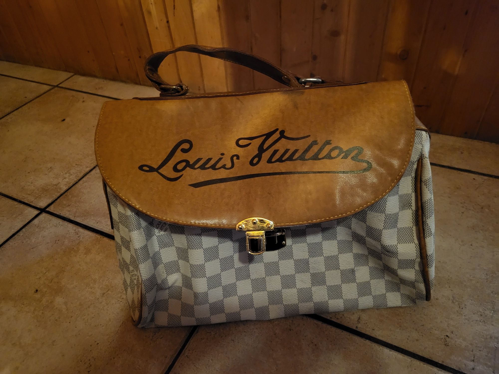 Torebka kuferek Louis Vuitton