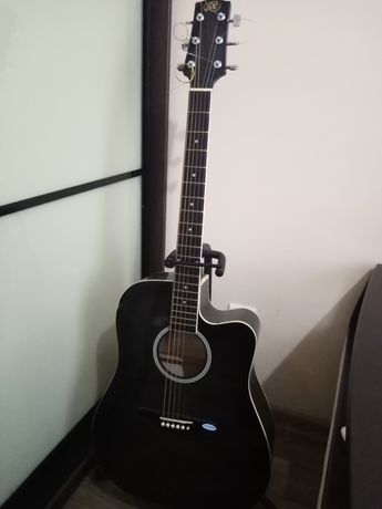 Гітара акустична стійка в подарунок