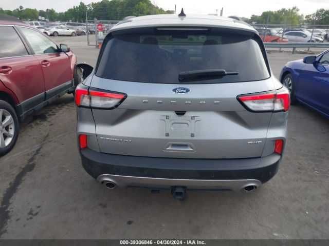 Ford Escape Titanium 2022