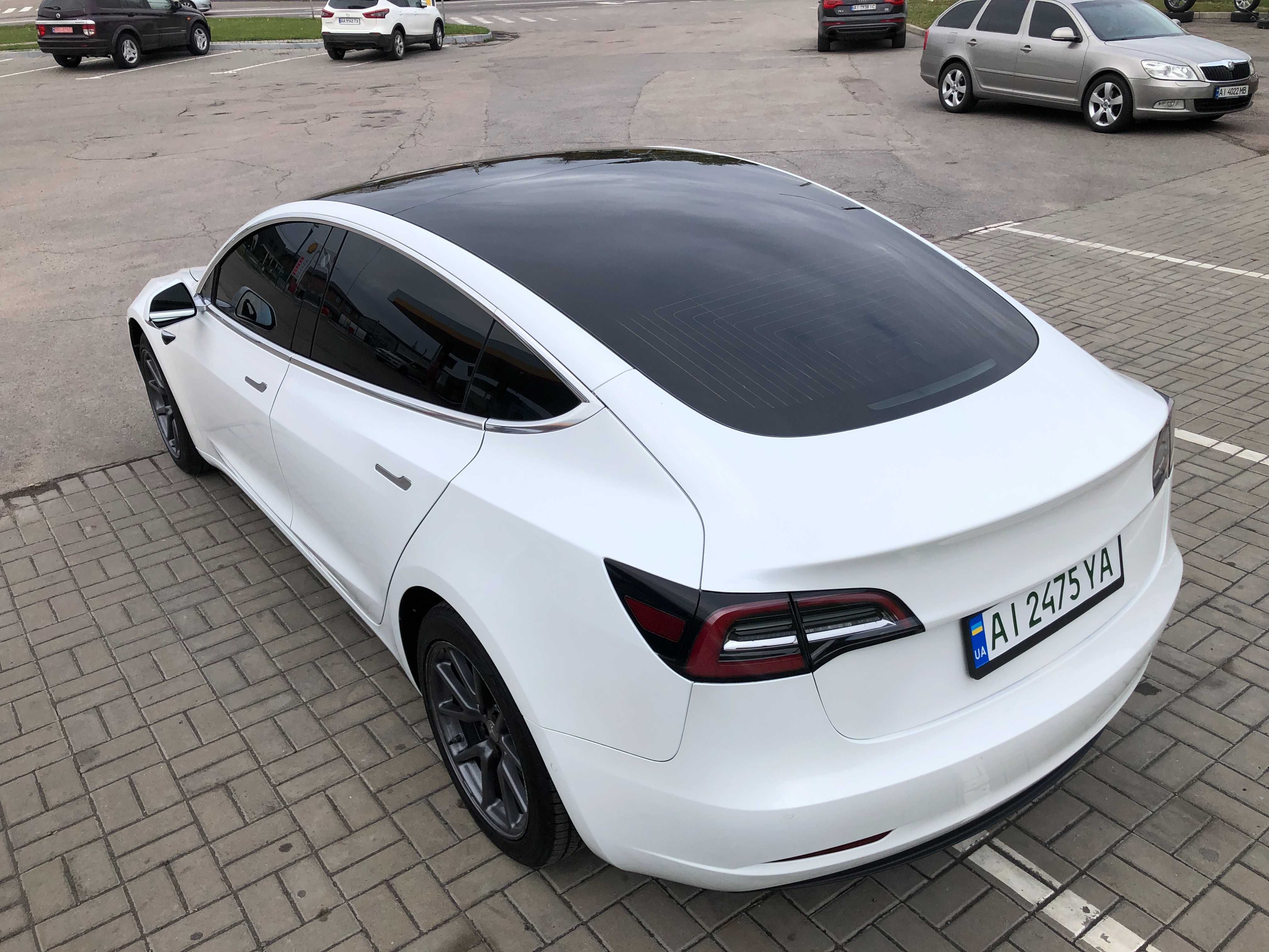 Tesla Model 3. 2019 рік. Гарний стан. Все працює