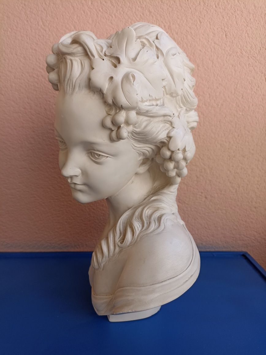 Busto mulher rapariga em gesso