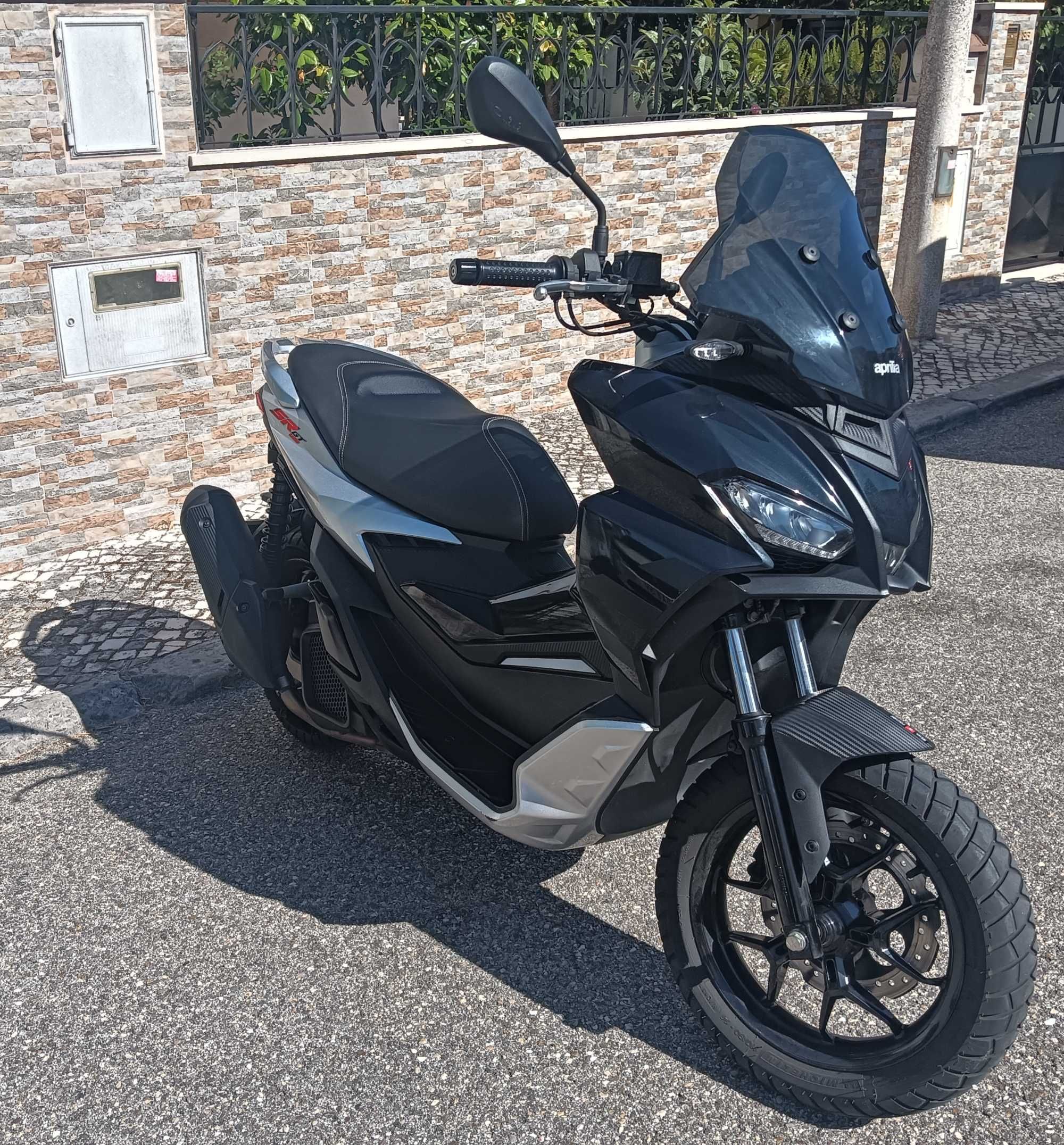 Aprilia 125 GT como nova