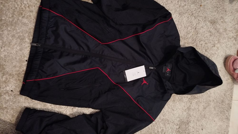 Casaco Jordan Corta vento Tamanho M