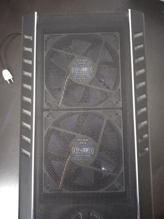 Caixa PC cooler Master com vários extras