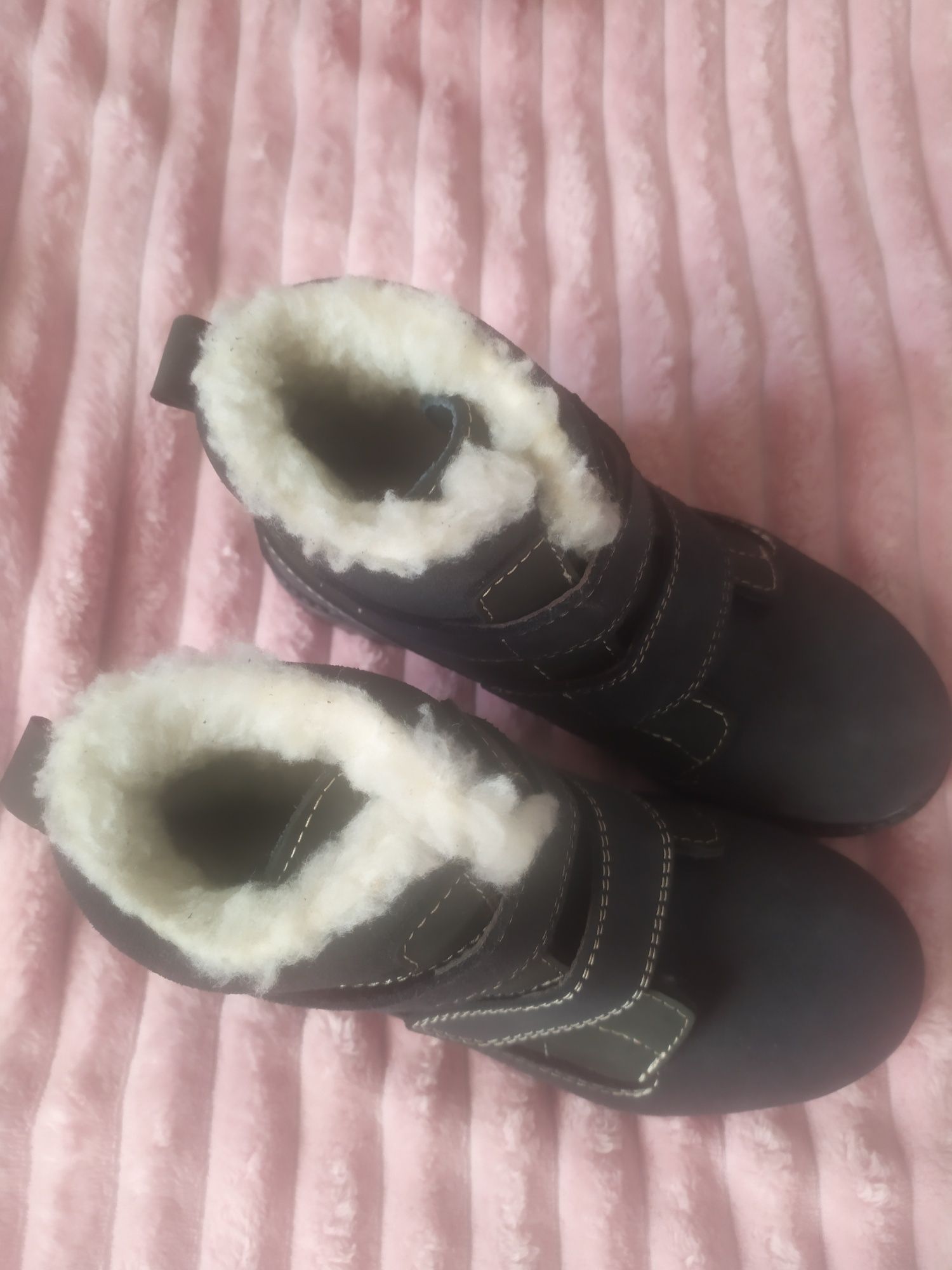 Новые зимние ботинки на овчине на мальчика 34р.