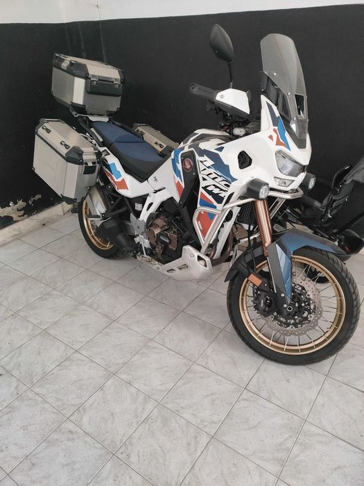 Honda Africa Twin Adventure Sports DCT com extras