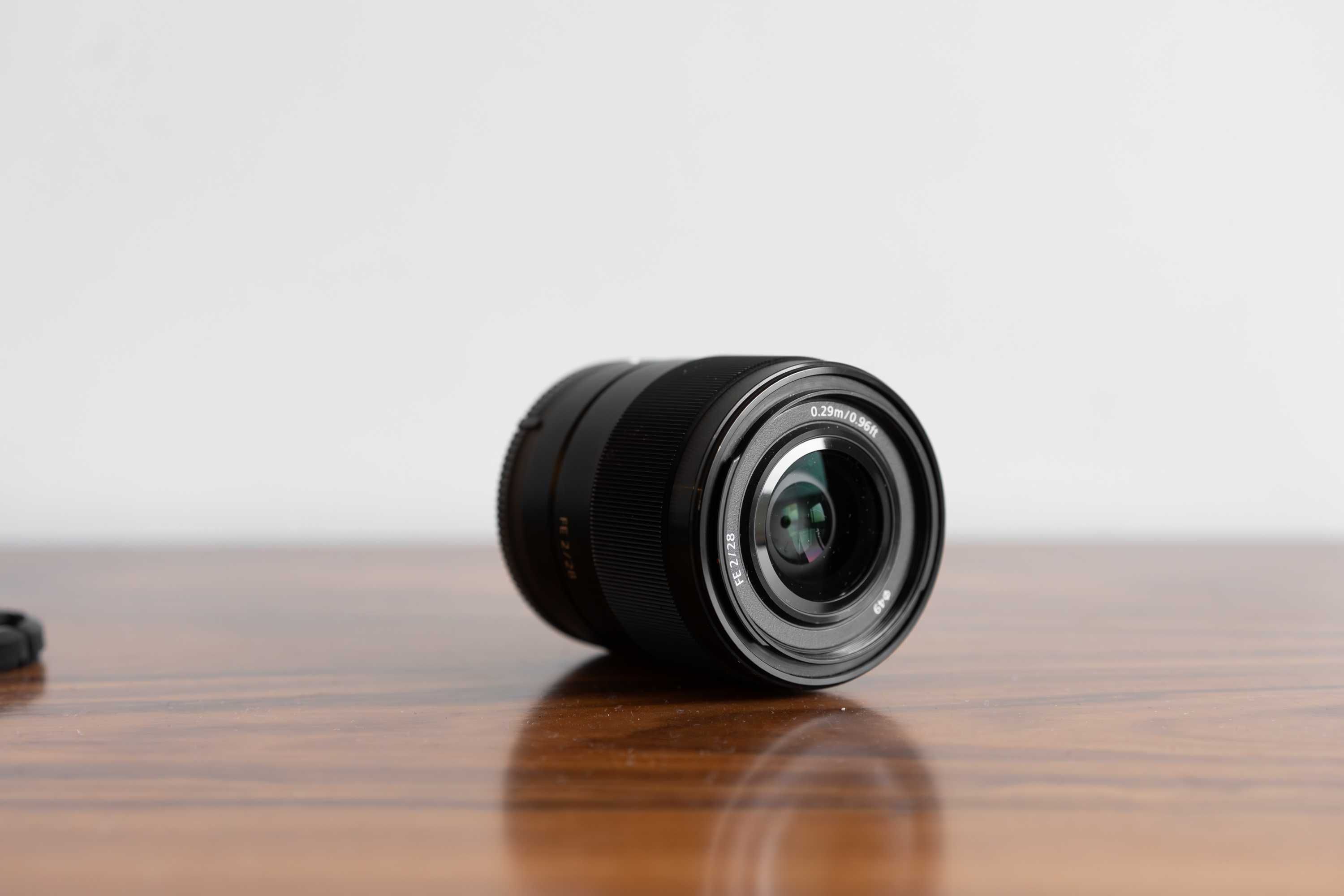 Sony FE 28 mm F2