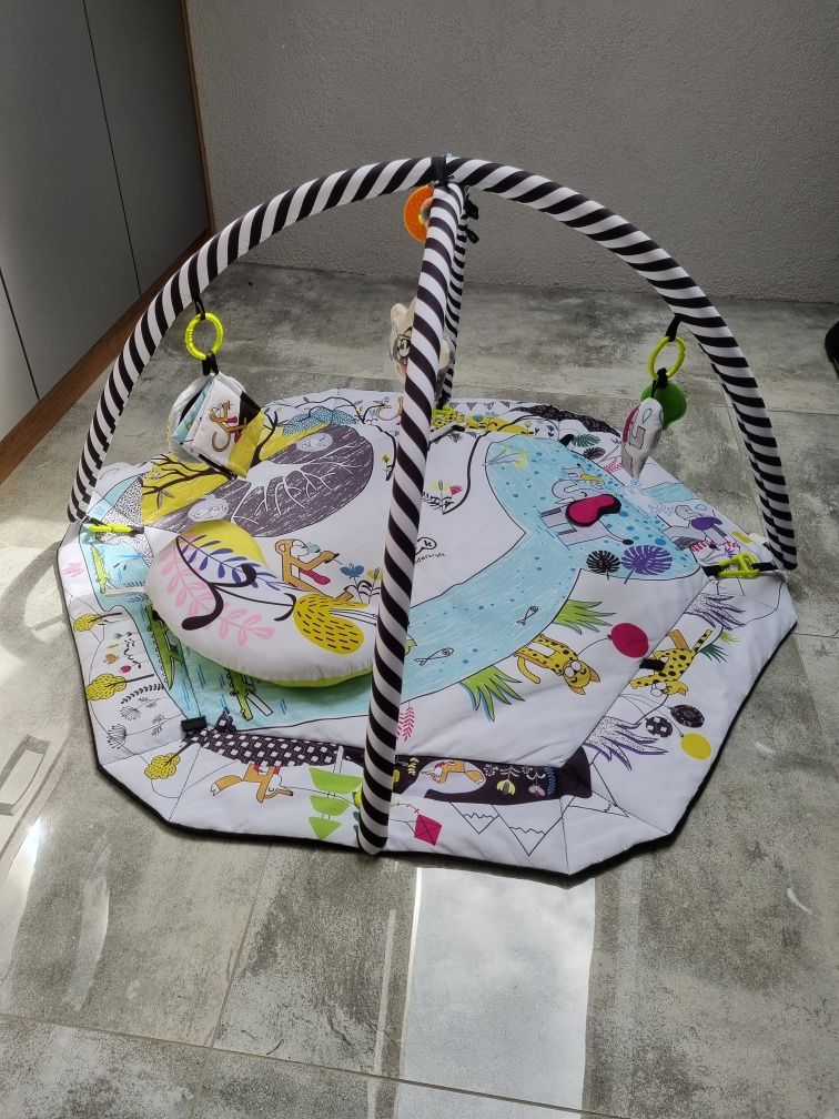 Mata edukacyjna Kinderkraft kontrastowa