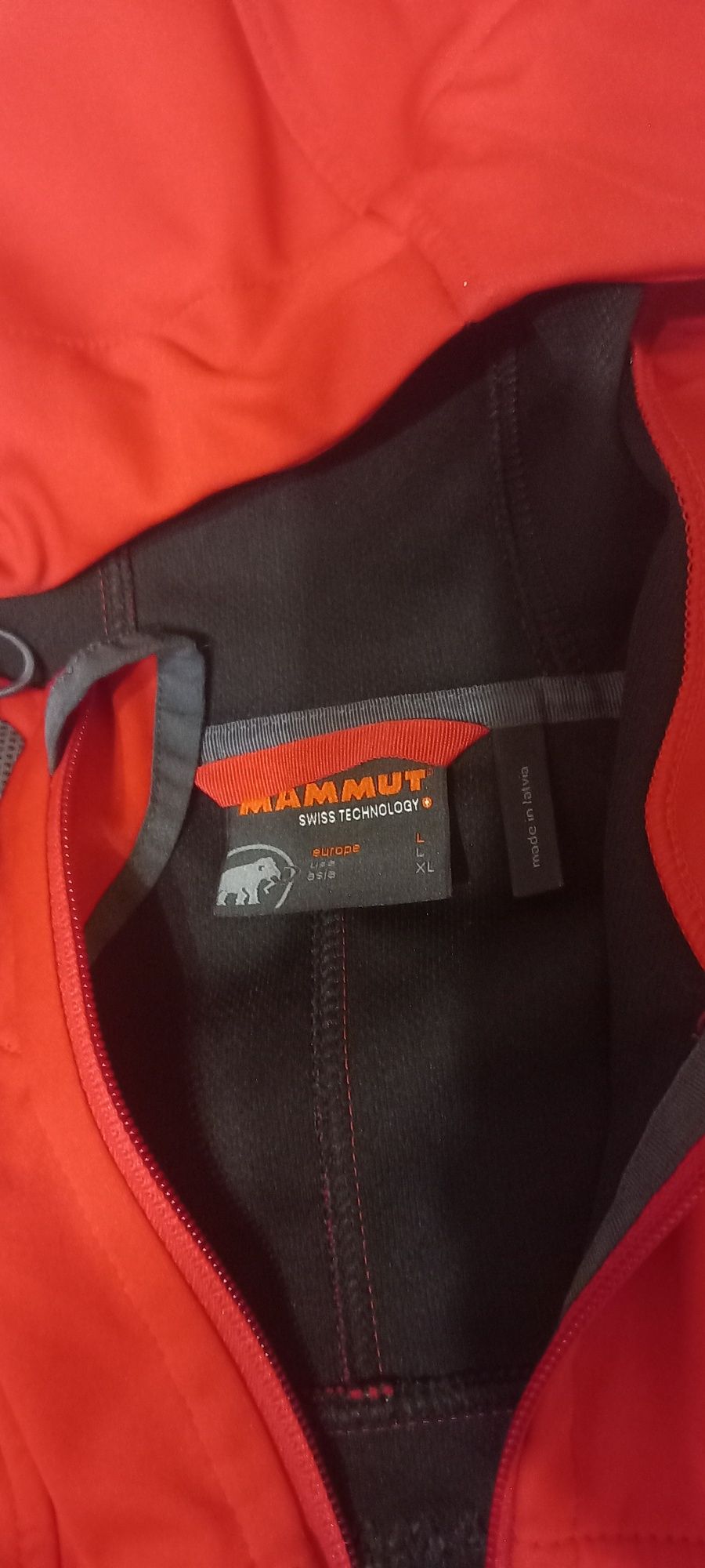 Продам куртку Mammut