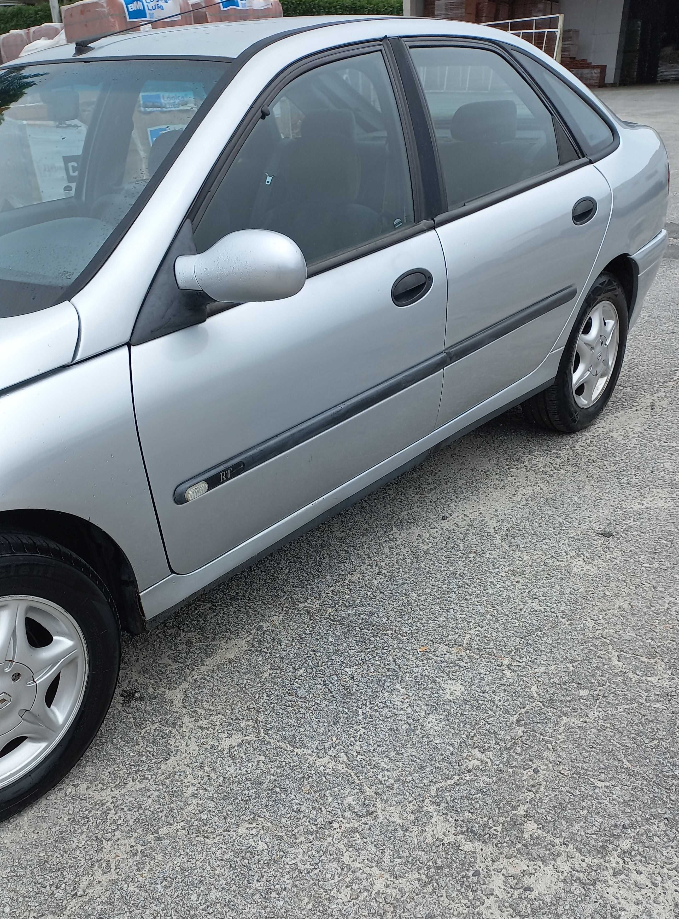 Renault Laguna 1.9 DTi