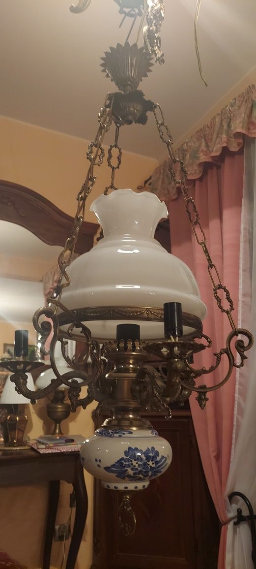 Przepiękna lampa porcelanowa szklany klosz świece 4 punkty.