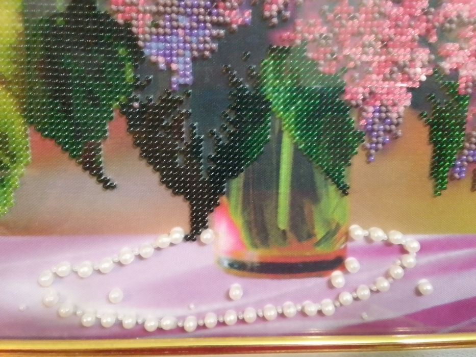 Вишита картина. Бузкова насолода.