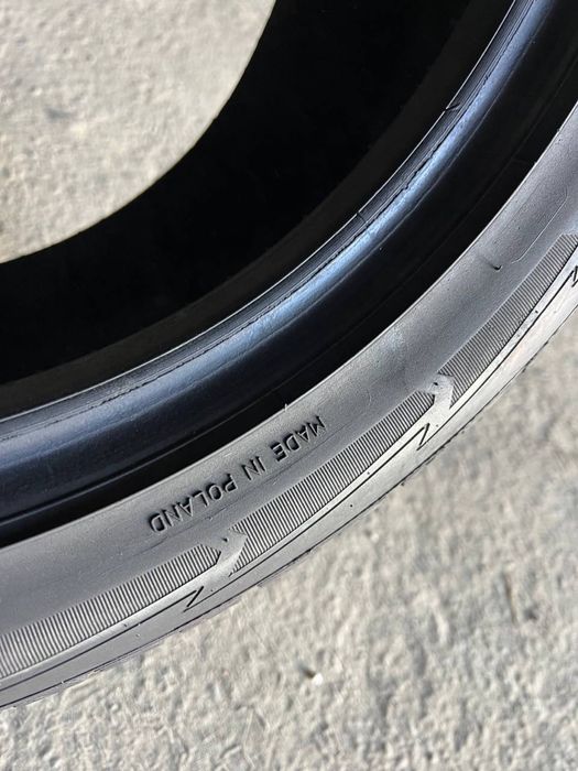 Шини 225/50 r17 98V GoodYear Ultra Grip Performance (438)