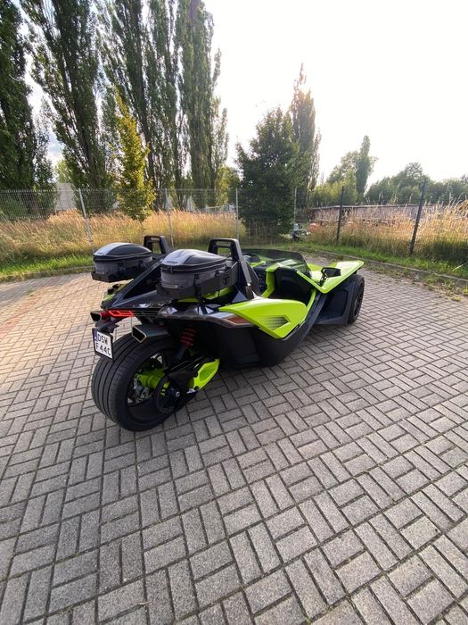 Polaris slingshot R