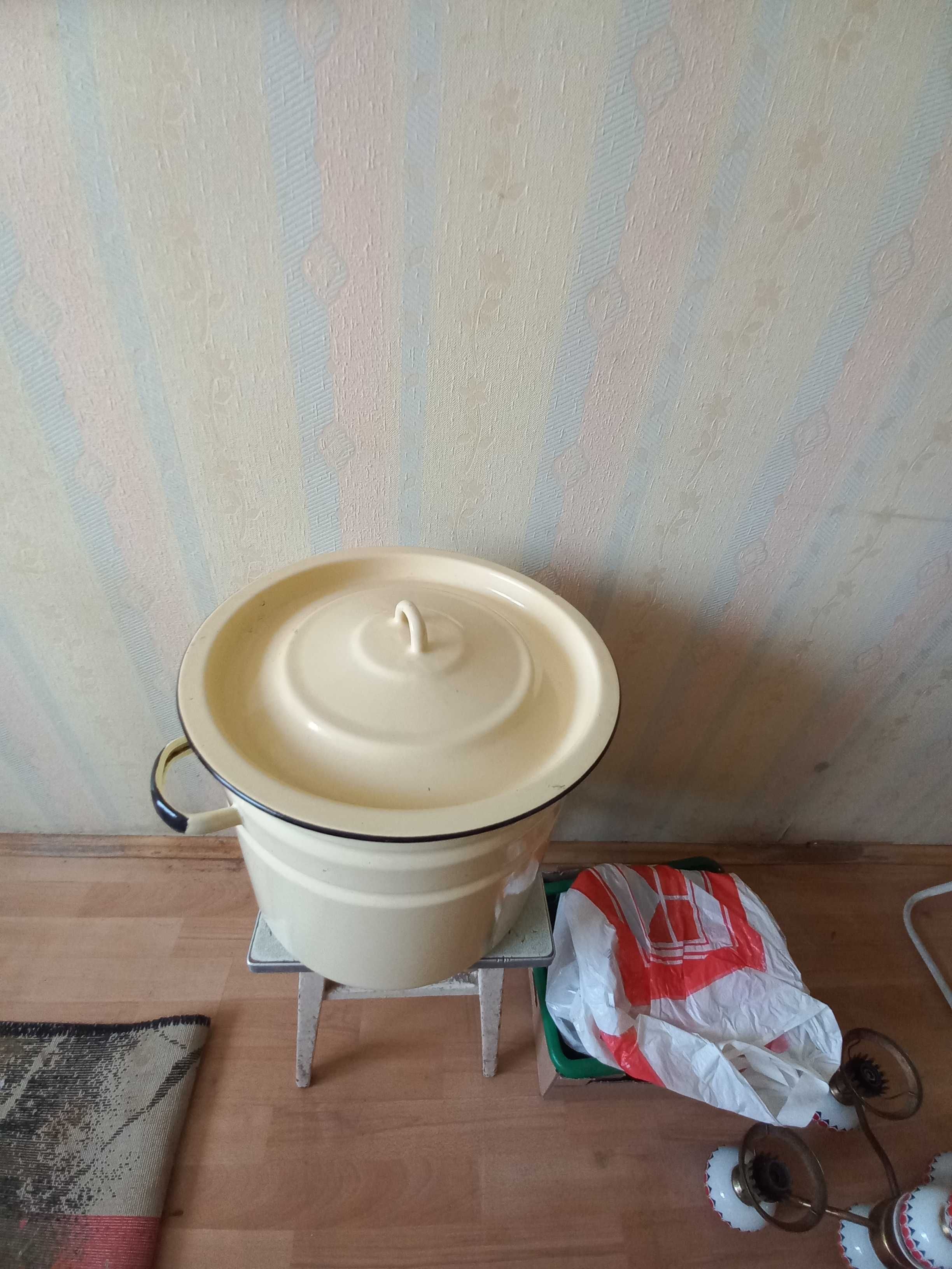 Wiadro,kanki emaliowane PRL,garnki