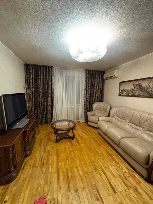 Оренда 3к квартири вул. М. Шнеєрсона (Мініна) кірова поля парк Глоби