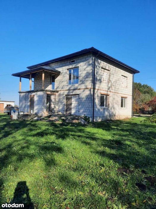 Przestronny dom z 6 pokojami na wsi