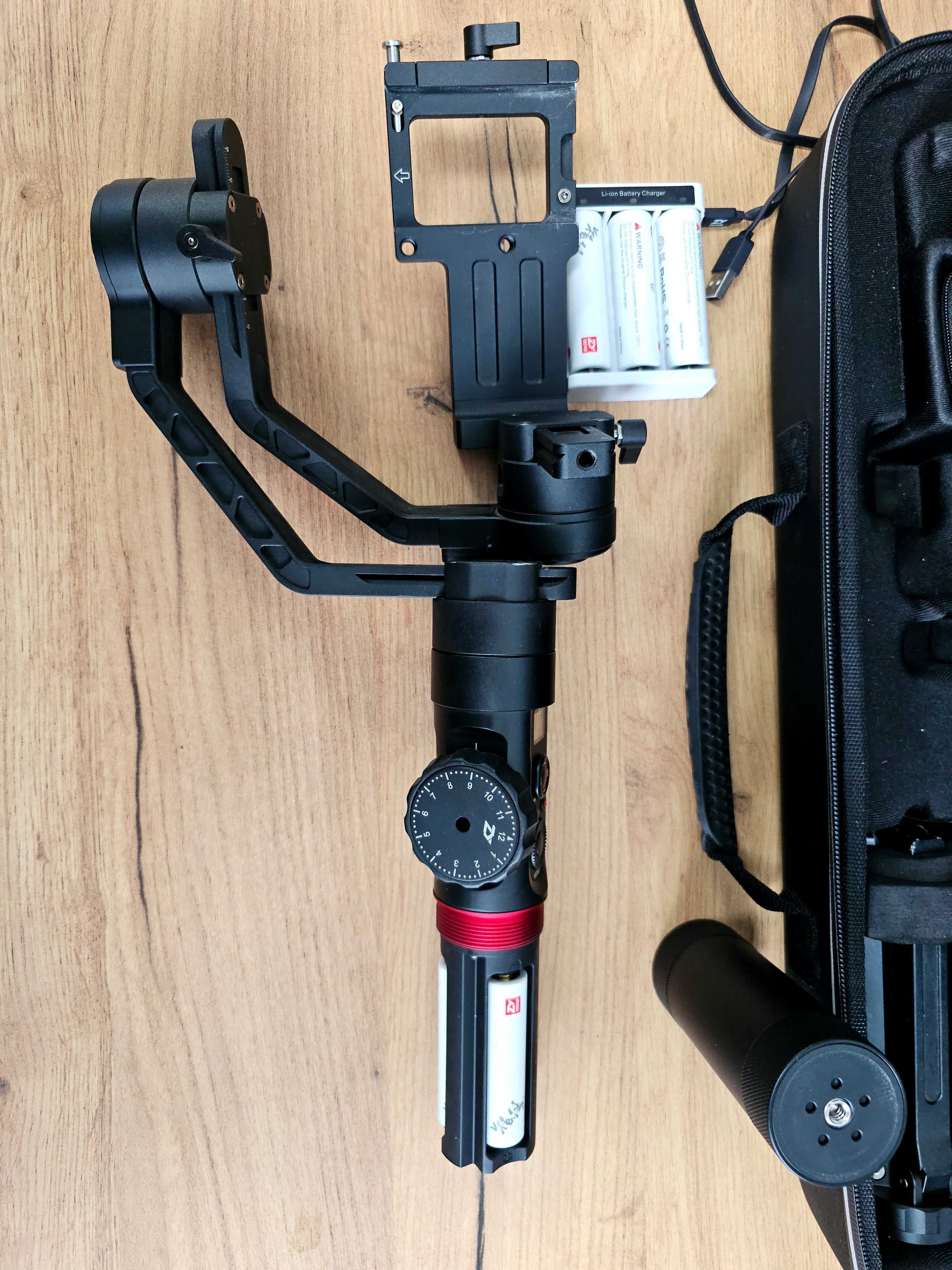 Stabilizator ręczny Zhiyun TRM02