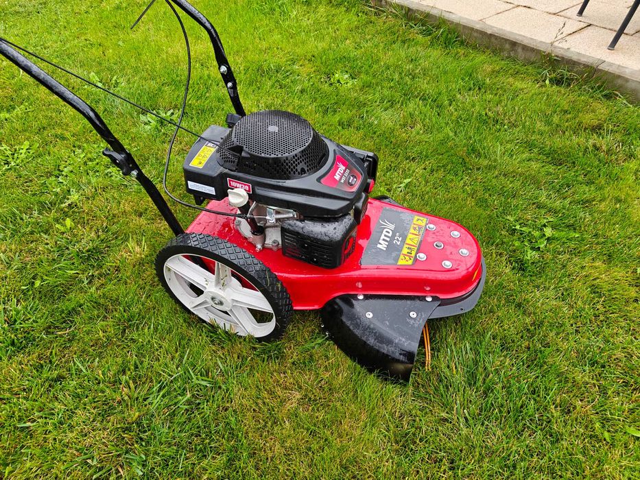 Kosiarka spalinowa żyłkowa MTD WST 5522 pojemność 159cc