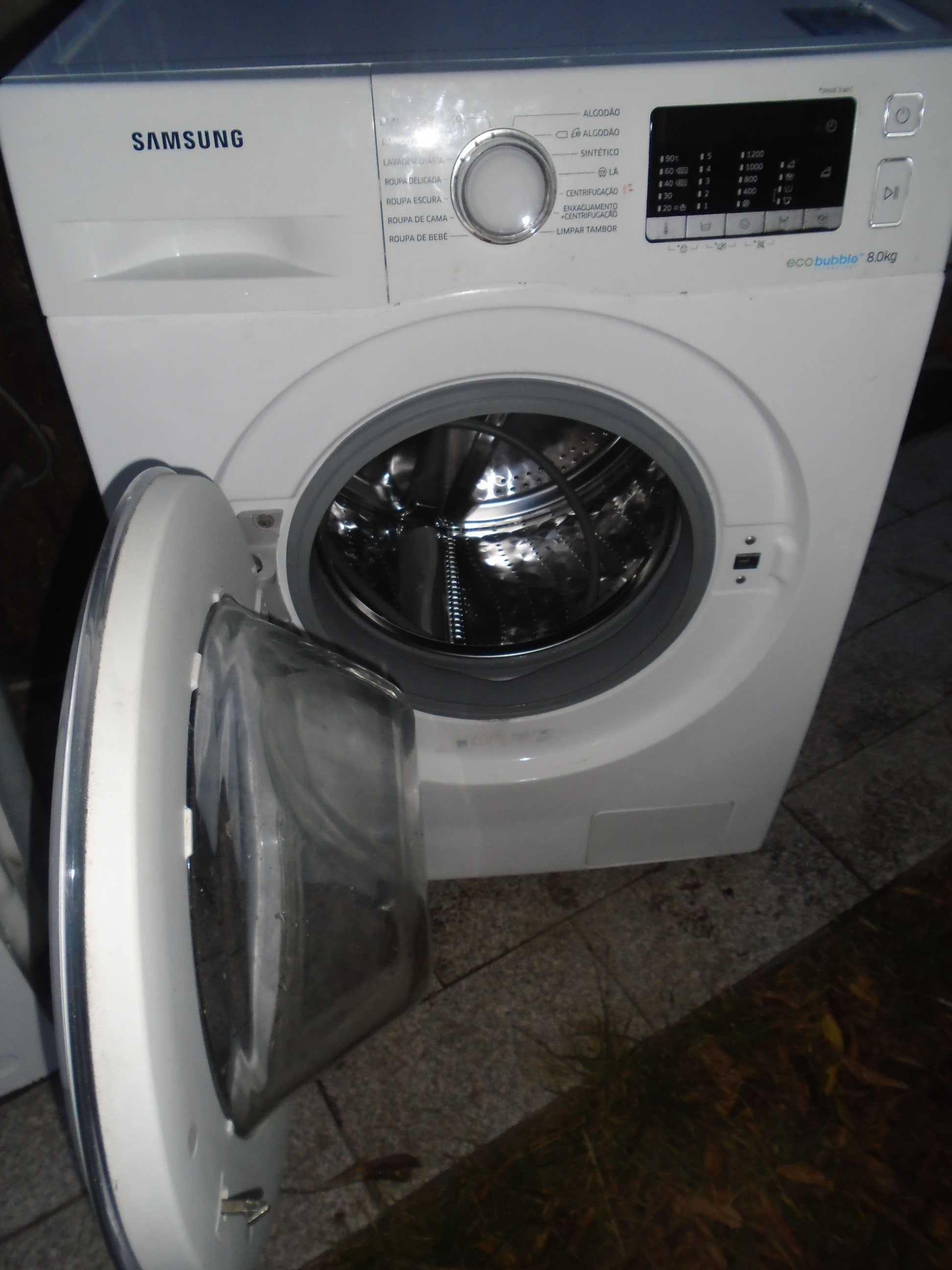 Máquina de lavar roupa Samsung Ecobble de 8 kg