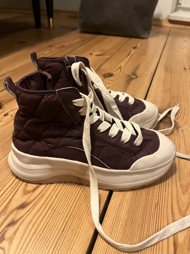 Sprzedam buty zimowe Zara