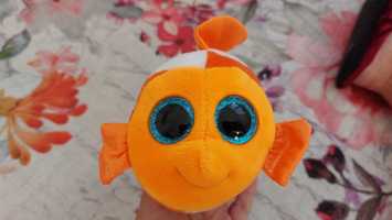 Miś maskotka złota rybka z błyszczącymi oczami z serii Ty
