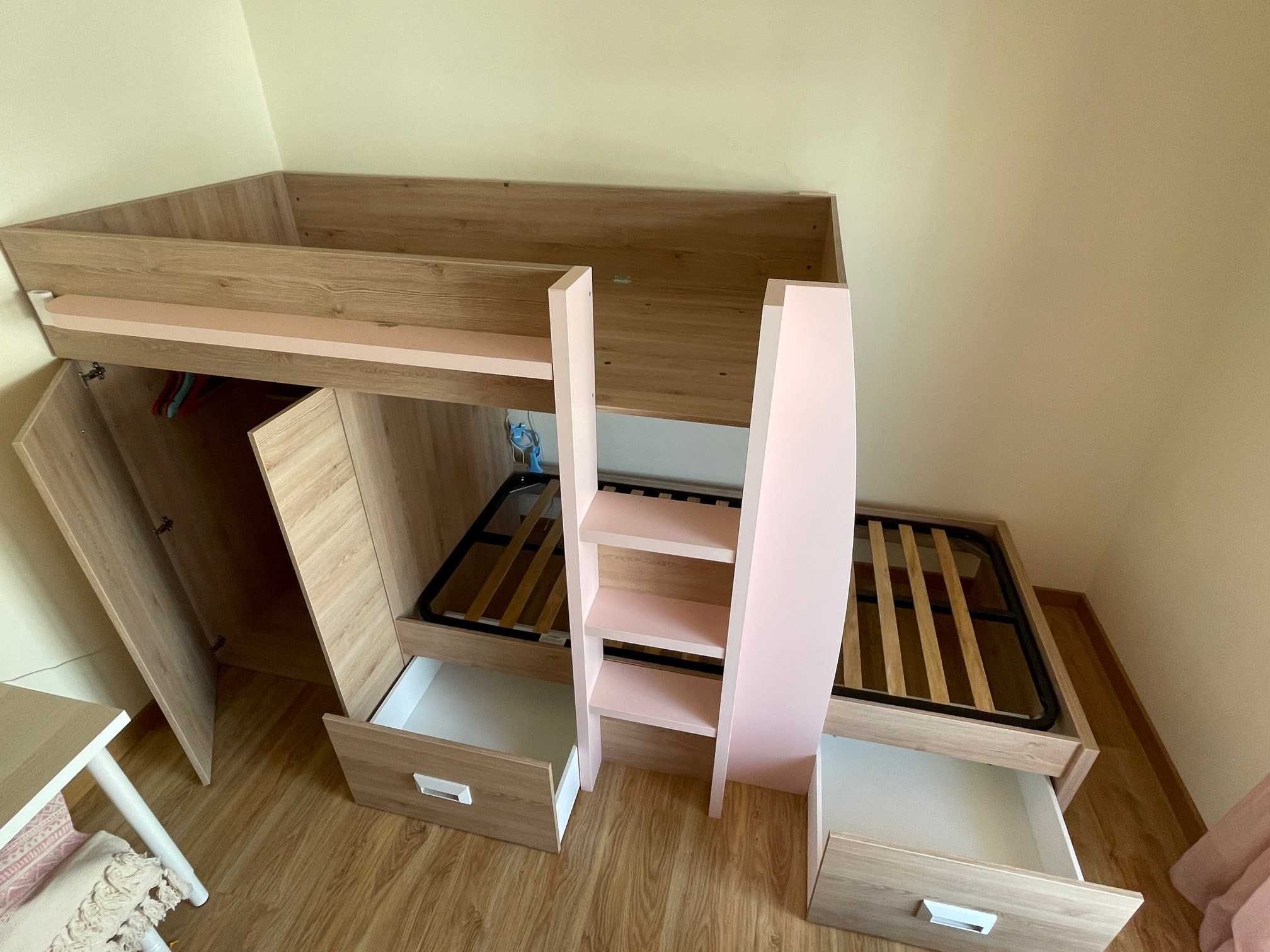 Beliche (2 camas, bunk bed) com gavetas e arrumação