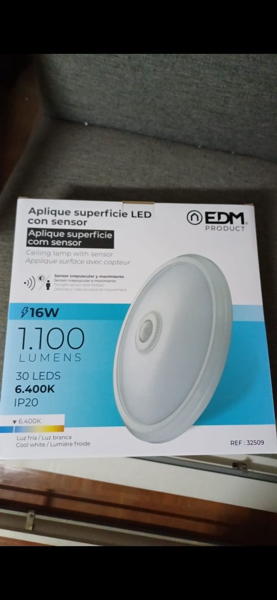 EDM aplique de superfície LED 16W com sensor crepuscular e movimento