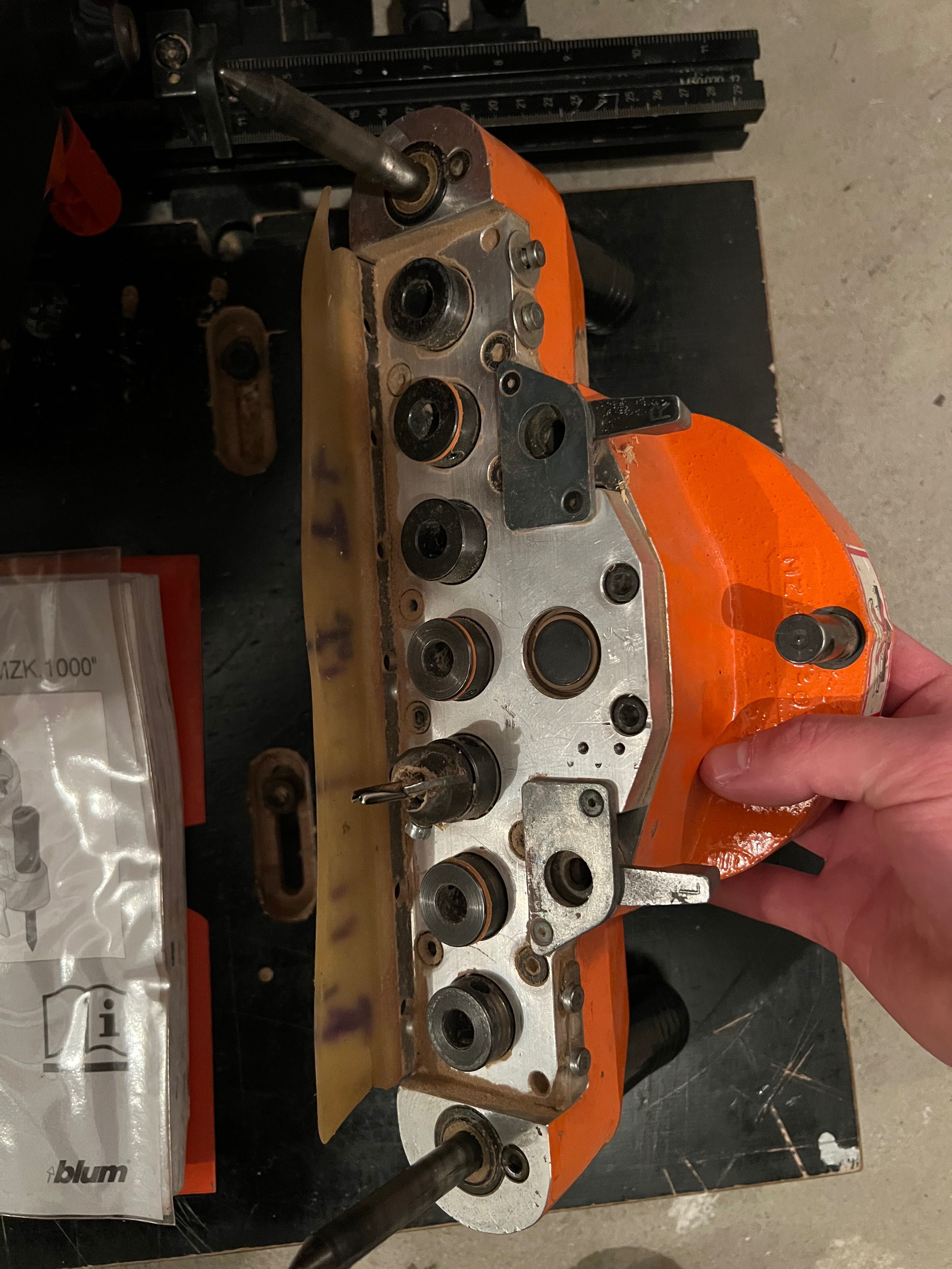 Blum mini press P  + głowica