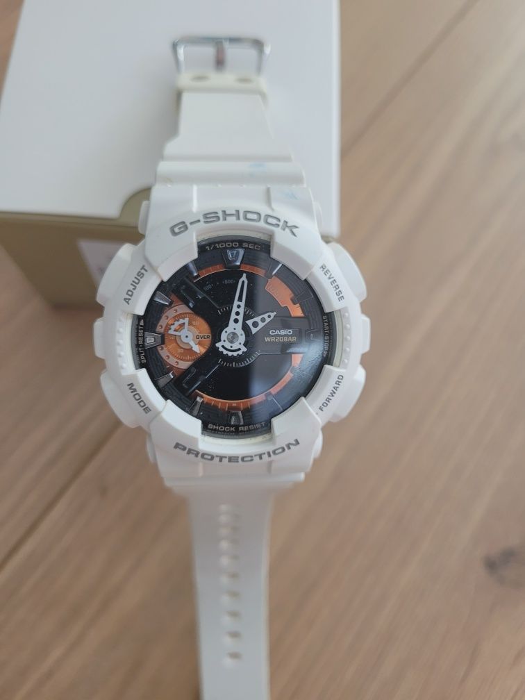 zegarek G-SHOCK  biały