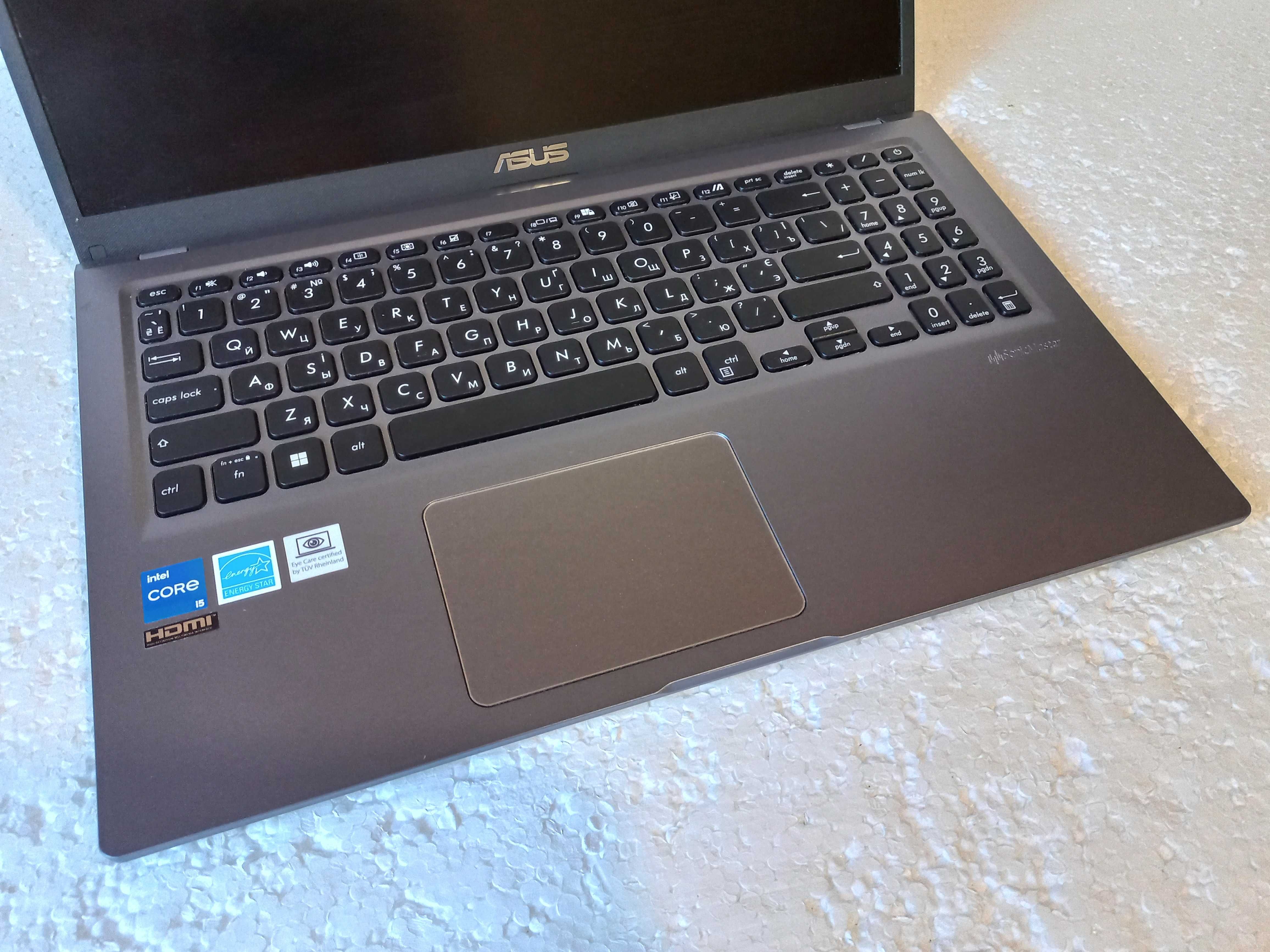 Игровой СВЕЖАК!!  ASUS P1512 + (Core i5 11" го покол.) + КАК НОВЫЙ!!