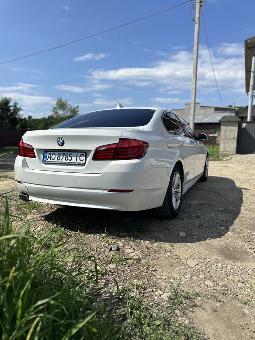BMW f10 520i 2012 року