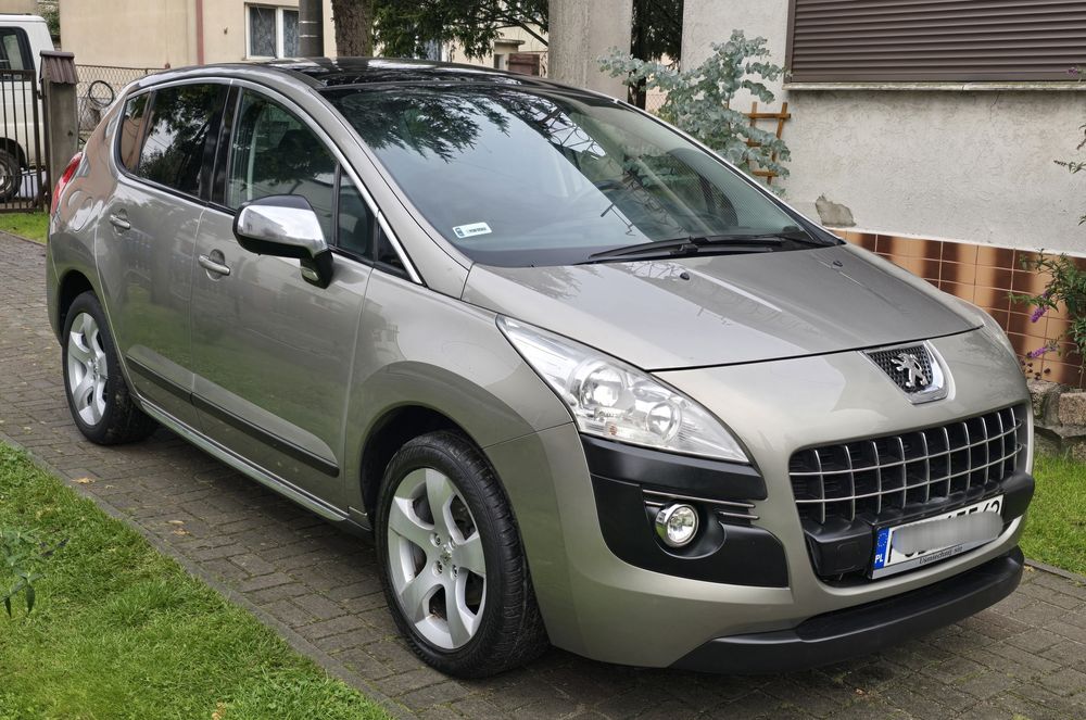 Peugot 3008 1.6hdi/Panorama/Headup/Navi/Isofix/Alu/HADC/
