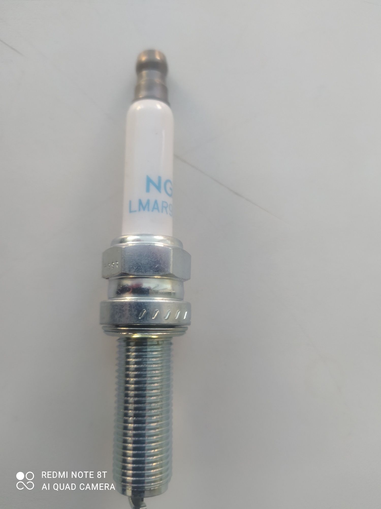 Свечи зажигания NGK Laser Iridium LMAR9AI8 NGK 97225 - новые.
