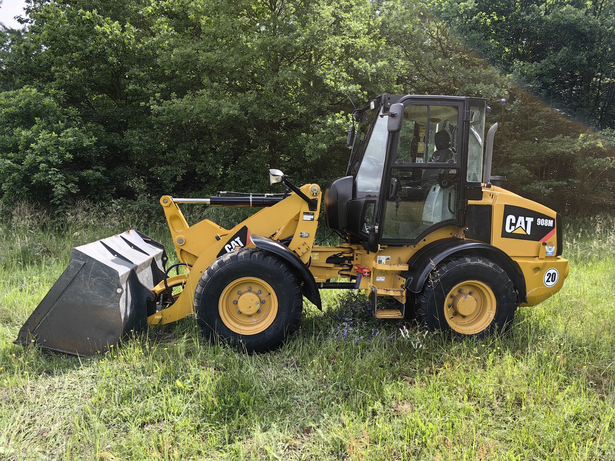 Cat 908M super stan OKAZJA 2018r sprowadzona jak cat 907 906 volvo l30