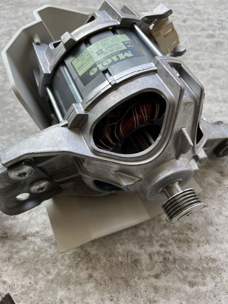 Silnik mxt 30-66/2 do pralki Miele