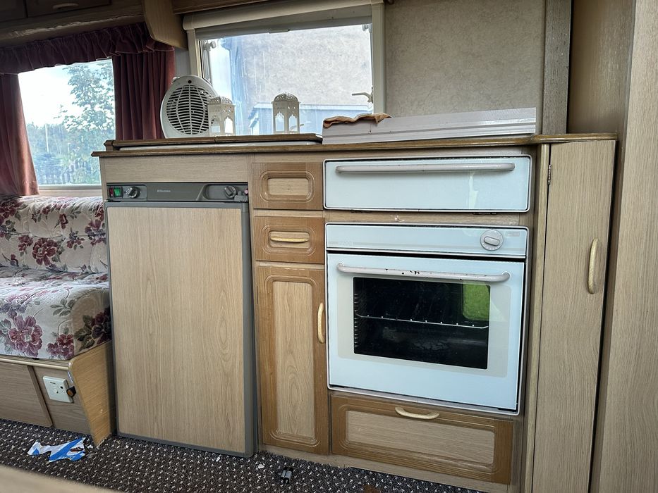 Продам караван Swift Archway, дім на колесах, причіп, дачу