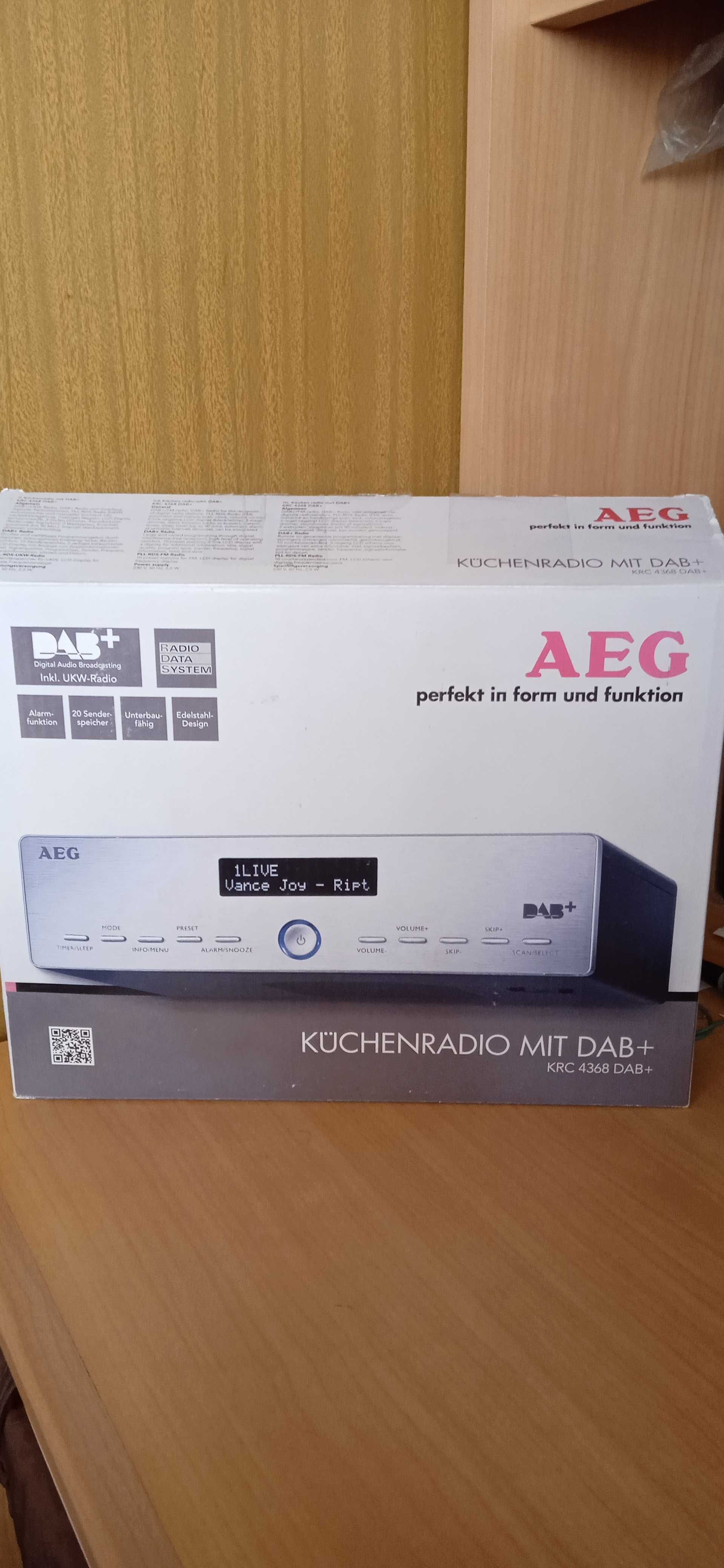 Підвісне кухонне радіо AEG KRC4368