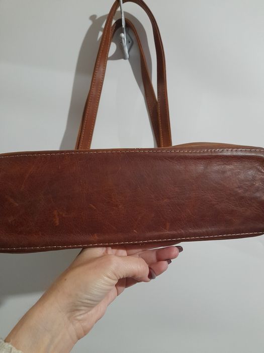 Жіноча шкіряна сумка хобо тоут Der Lederhandler Німеччина