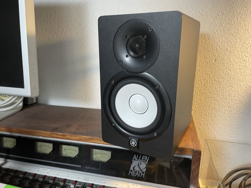 Monitores Yamaha HS5 (par)