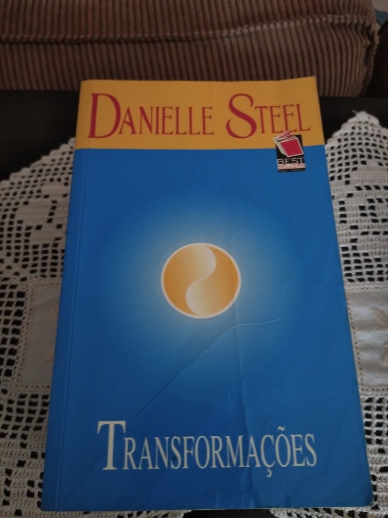 Coleção de Livros da Danielle Still