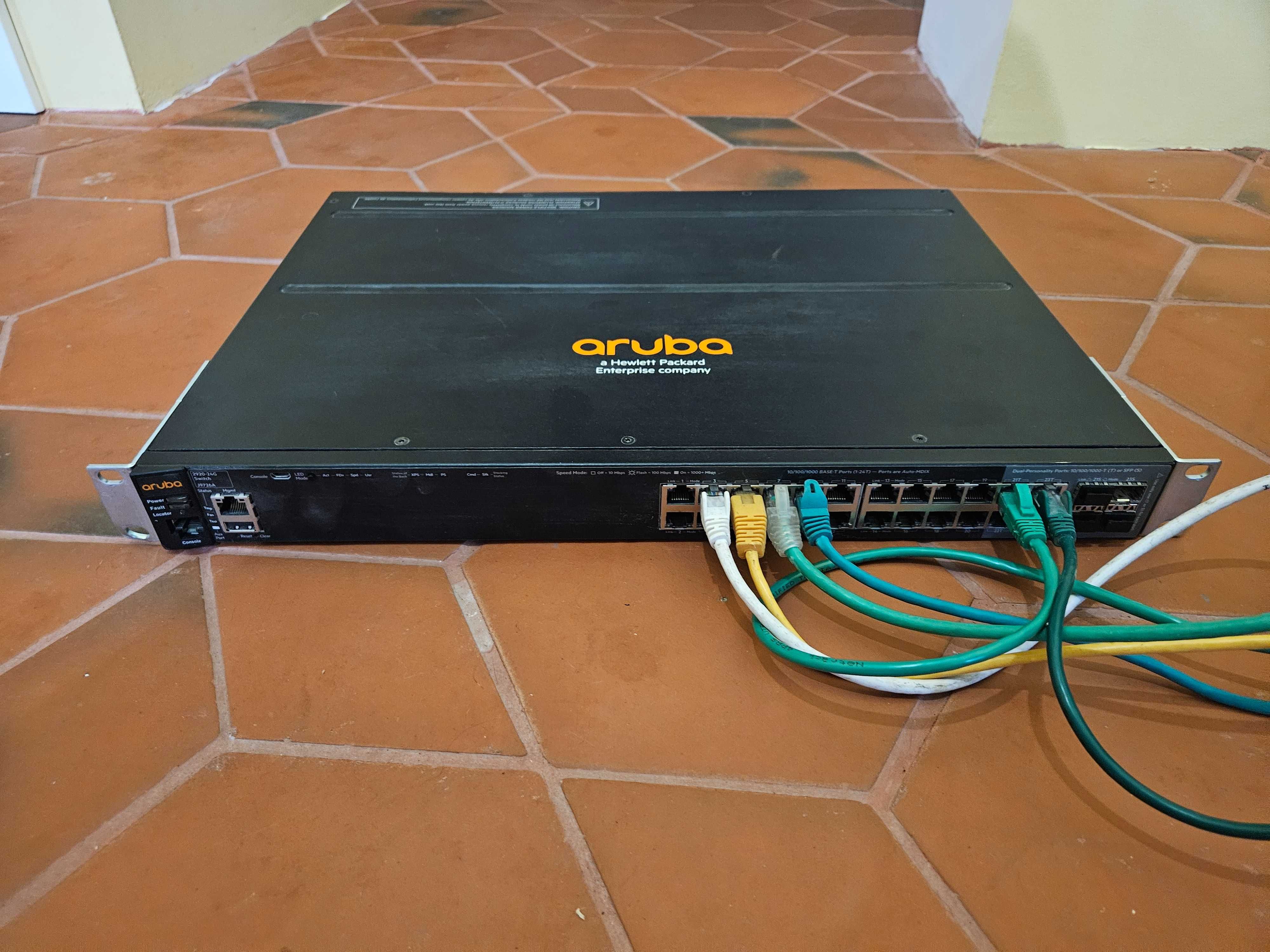 Switch 24 Aruba HP HPE 2920-24G J9726A zarządzany