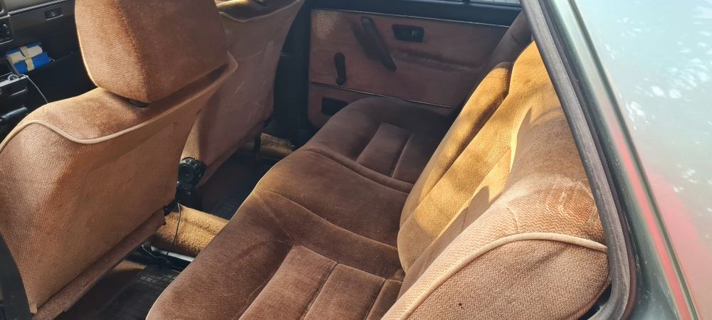 Volkswagen Jetta.  1,6 Бензин. Кпп автомат